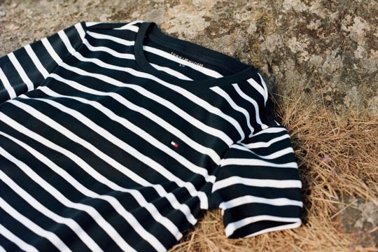 A stripe tee from Tommy Hilfiger Adaptive designed in soft fabric with heat-pressed labels and flat seams, making it ideal for sensory wear.