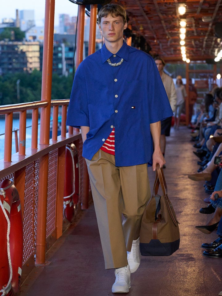 Shop the Look: Silk and Cashmere Ringer T-Shirt Sweater, Regular Fit Crinkle Texture Shirt, Wide-Leg Stretch Chino, Leather Sneakers and Waxed Cotton Canvas Tote