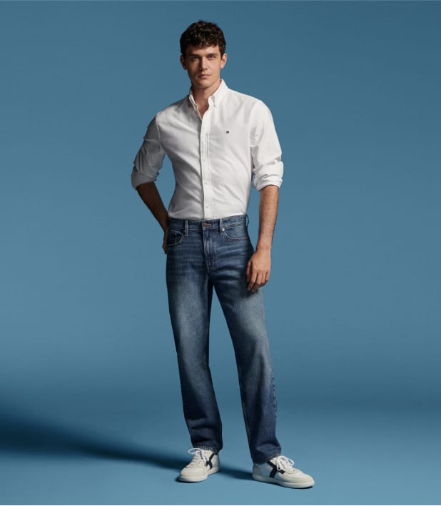Model wearing a relaxed Tommy Hilfiger Jeans