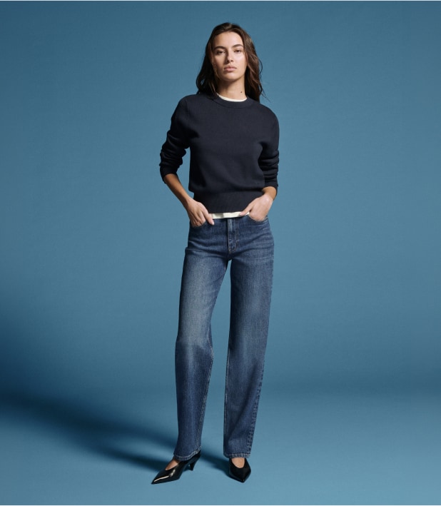Model wearing a straight Tommy Hilfiger Jeans
